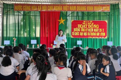 Trường Tiểu học Nguyễn Huệ tổ chức dạy học và trưng bày STEM